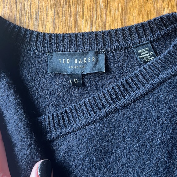 Ted Baker woolen jacket with leather sleeves. - Picture 5 of 7